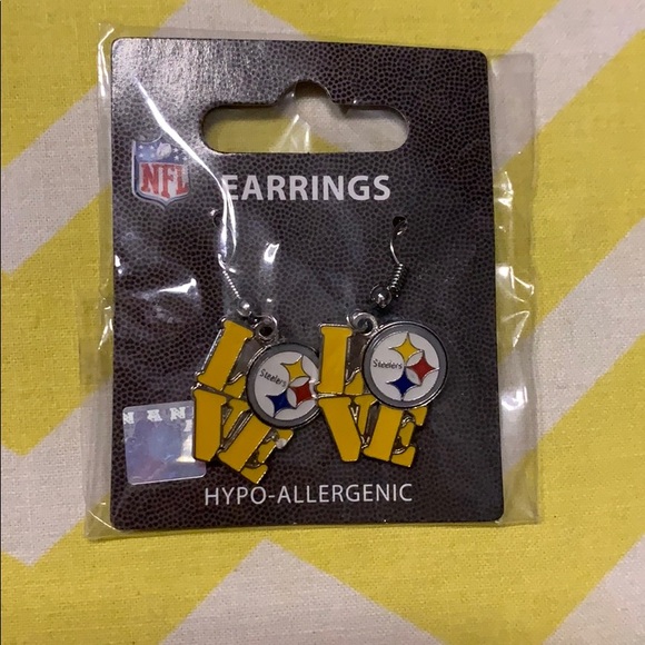 NFL Jewelry - NIB NFL OFFICIAL STEELERS Earrings